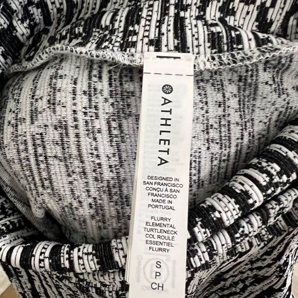 Athleta Flurry Element Turtleneck Medium Black White Size Small - Picture 4 of 6